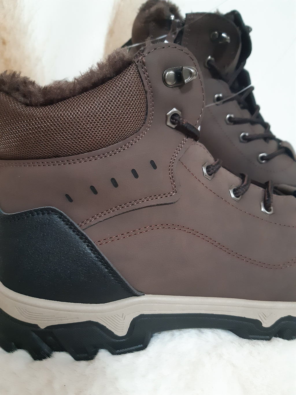 Boots entièrement fourrées