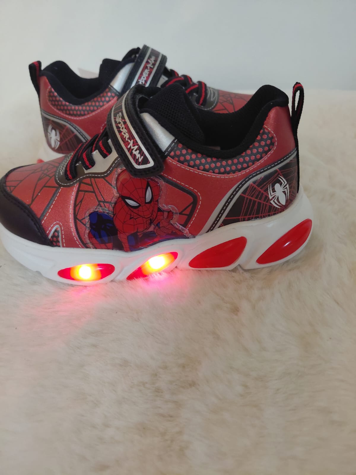 Baskets Spiderman Lumineuses