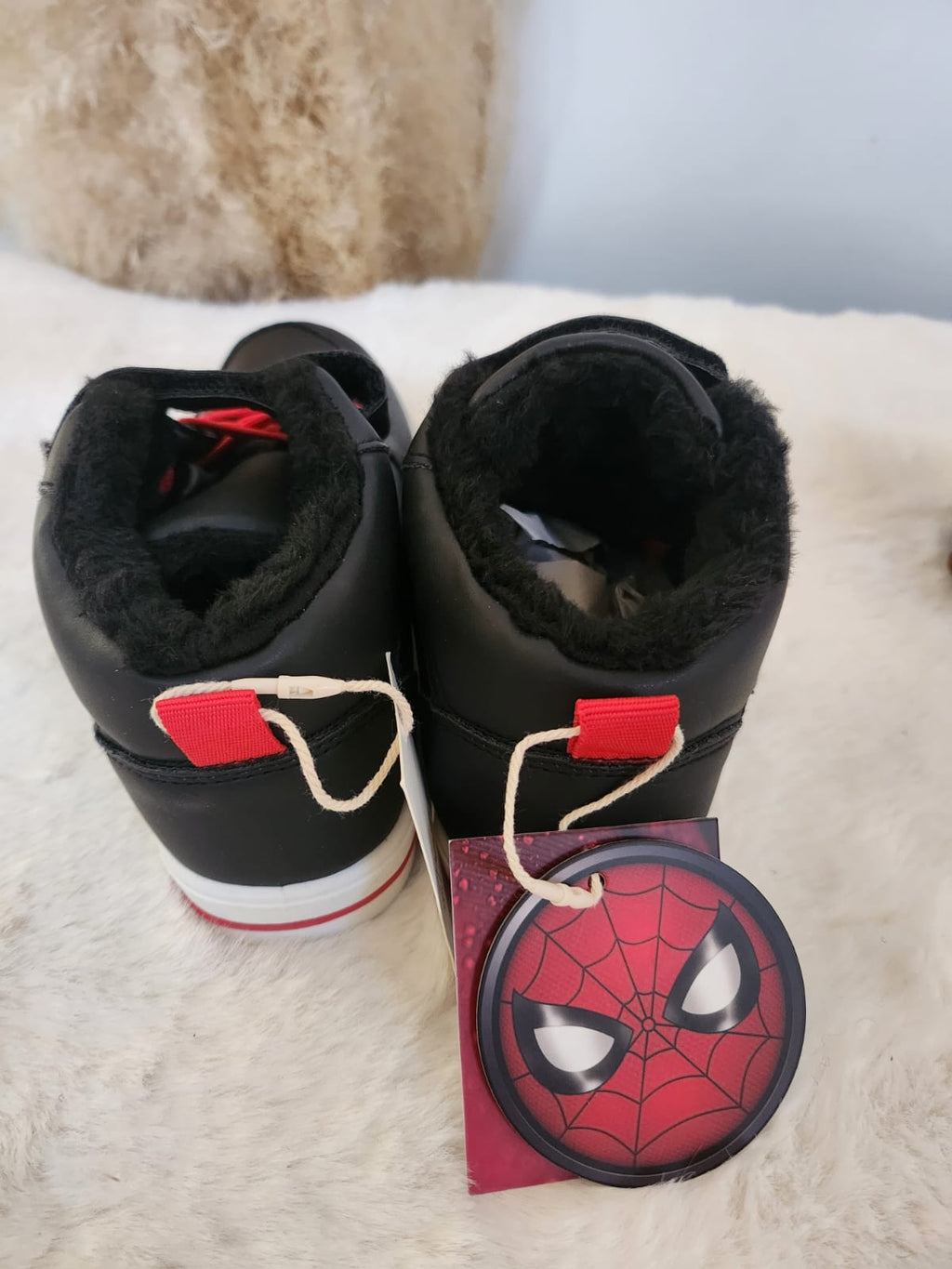 Baskets montantes fourrées Spiderman