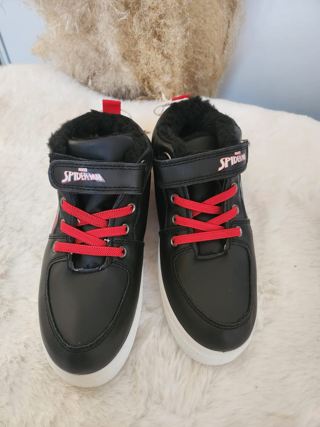 Baskets montantes fourrées Spiderman