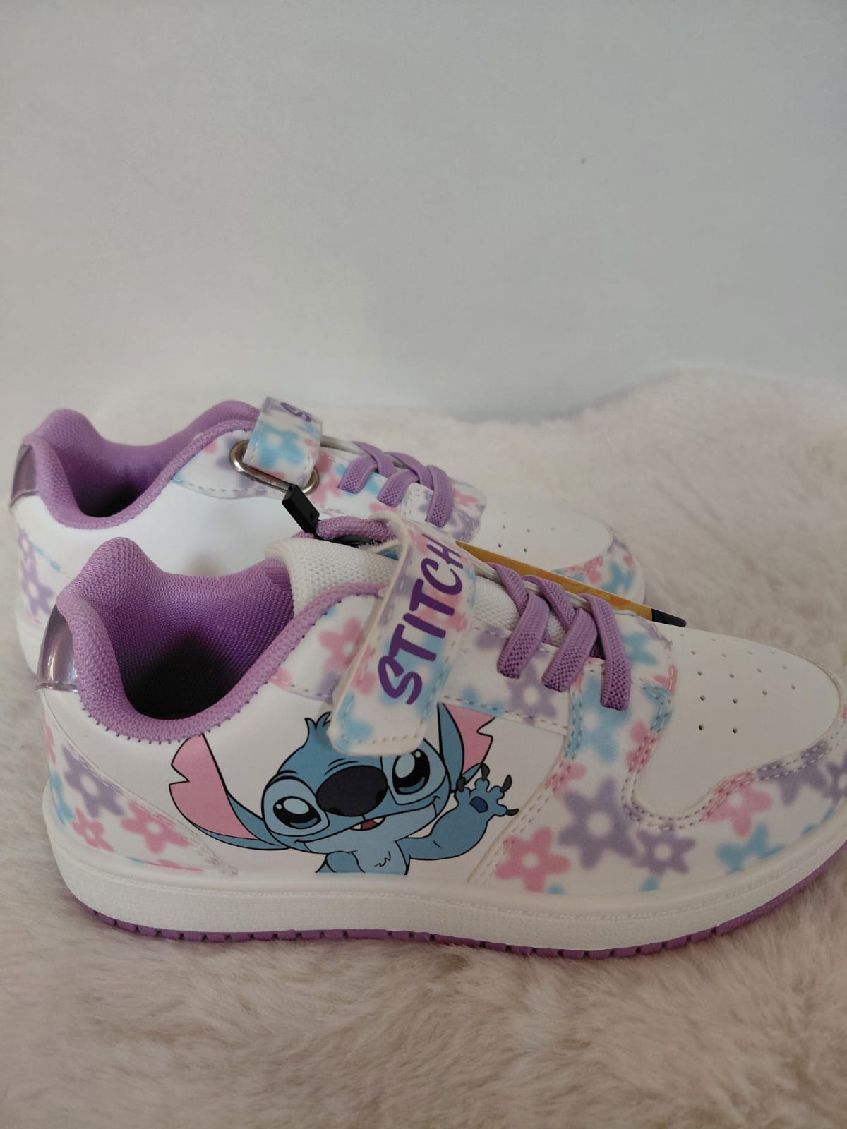 Baskets tendance Disney Stitch