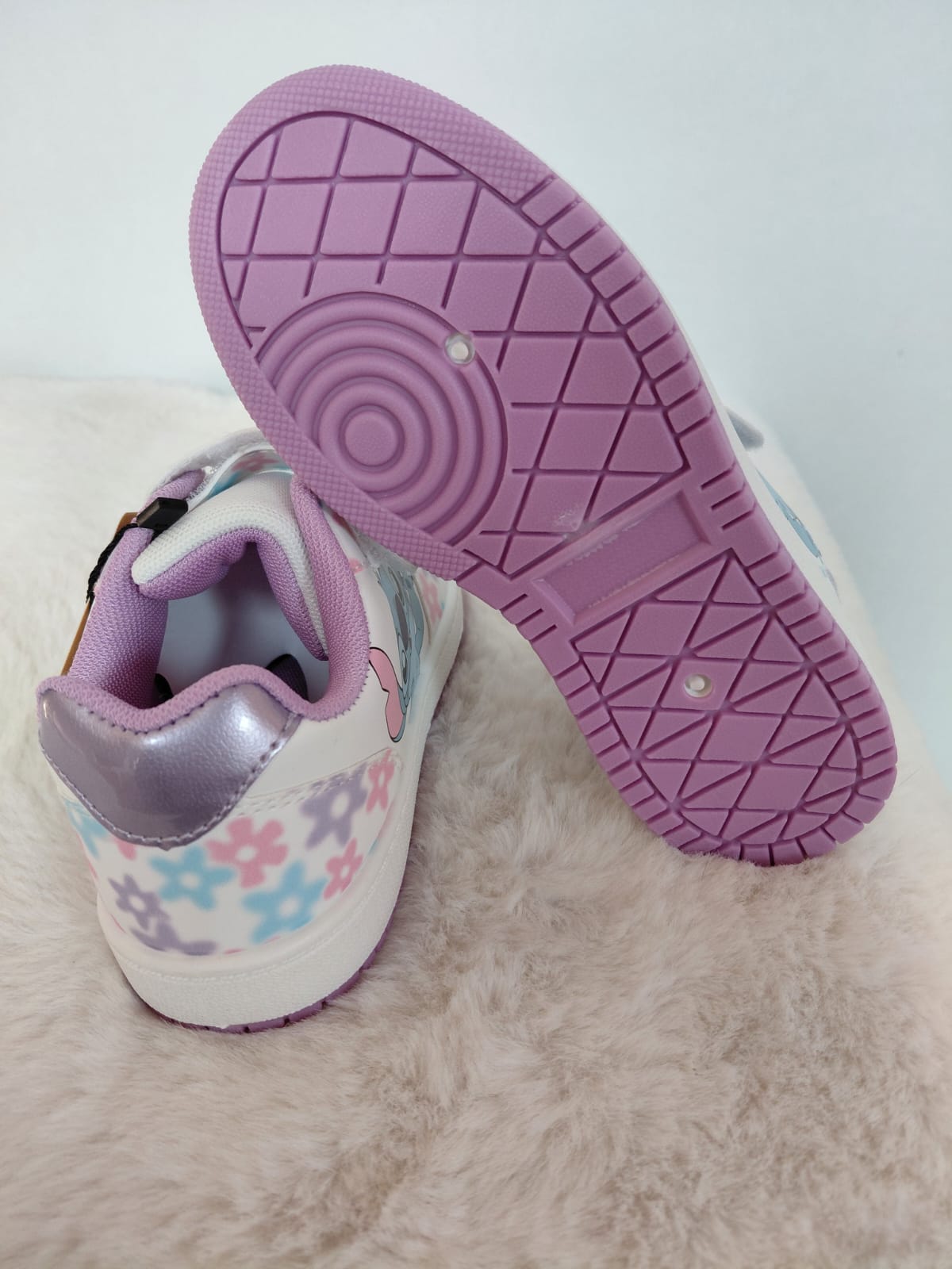 Baskets tendance Disney Stitch